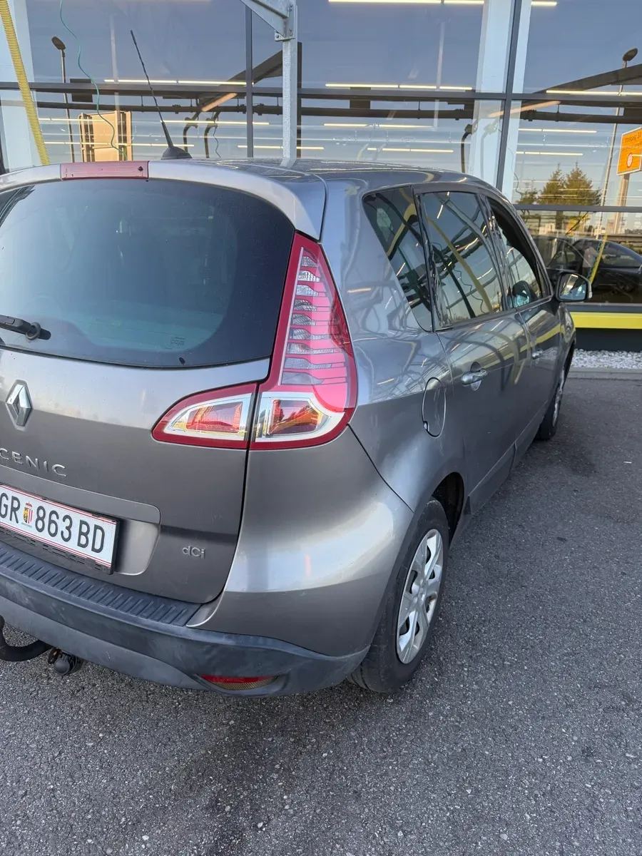 Renault Scenic 2010 photo 3
