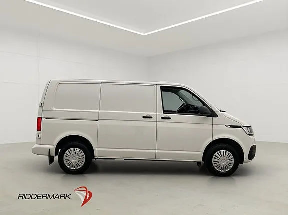 Volkswagen Transporter 2021 photo 2