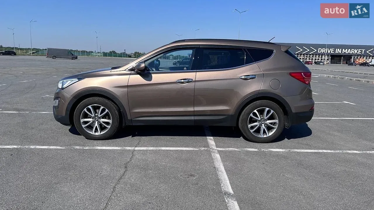 Hyundai Santa Fe 2013 photo 4