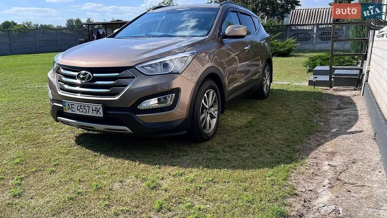 Hyundai Santa Fe 2013 photo 2