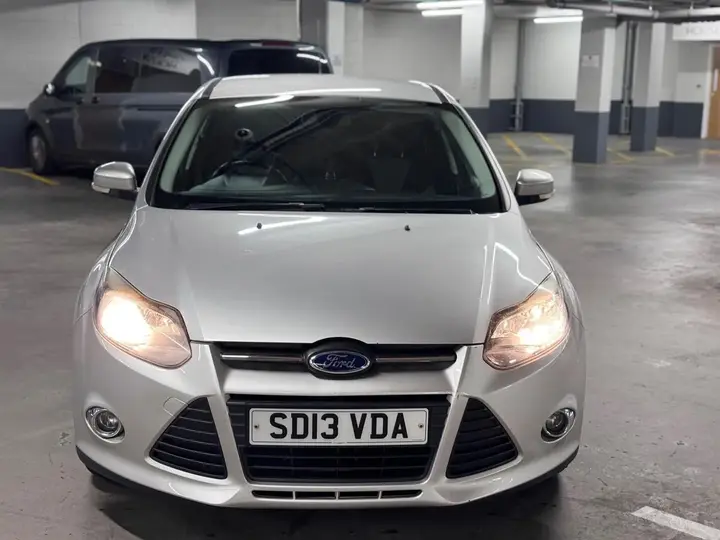 Ford Focus 2013 photo 2