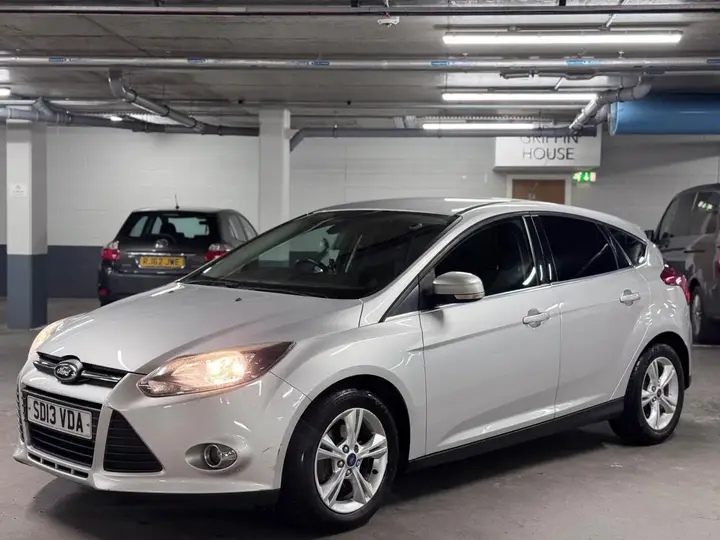 Ford Focus 2013 photo 3