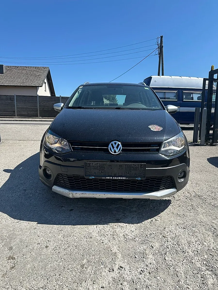 Volkswagen Polo 2013 photo 2
