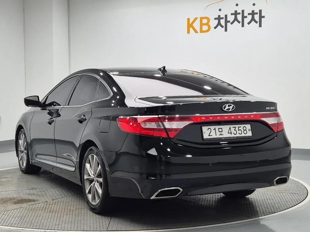 Hyundai Grandeur 2016 photo 2