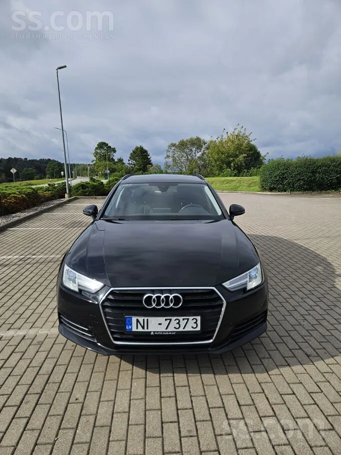 Audi A4 2017 photo 2