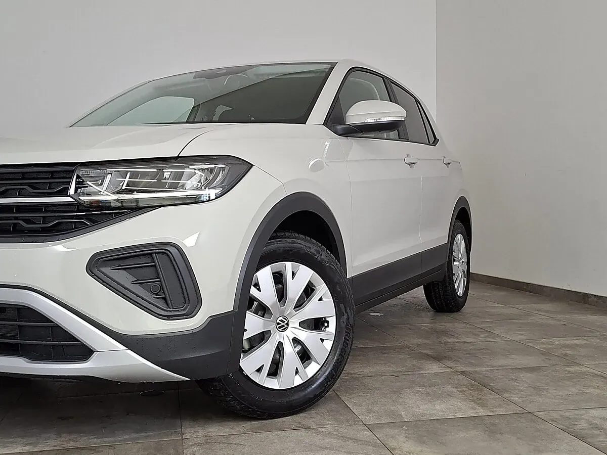 Volkswagen T-Cross photo 2