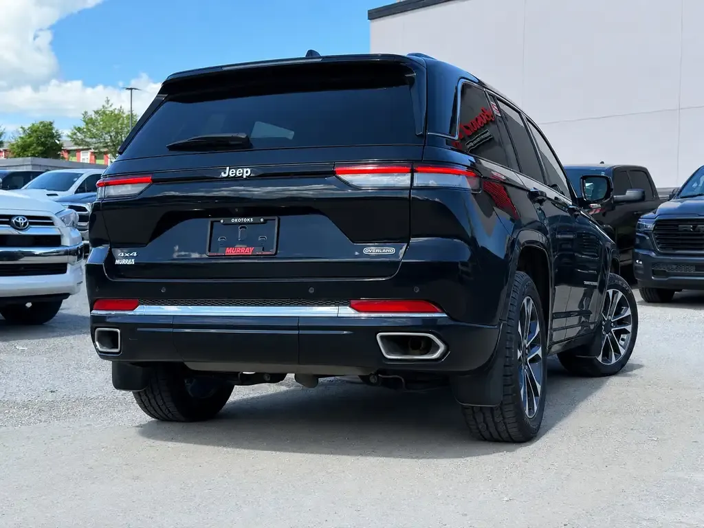Jeep Grand Cherokee 2023 photo 3
