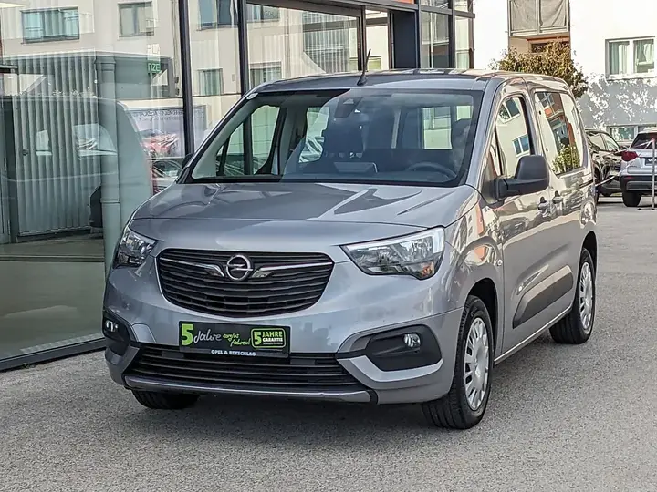 Opel Combo 2022 photo 2