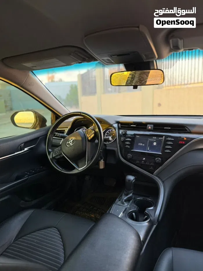 Toyota Camry 2018 photo 2