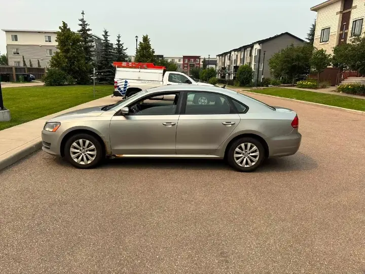 Volkswagen Passat 2013 photo 4