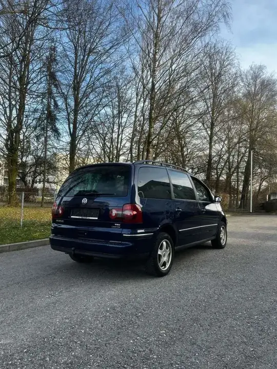 Volkswagen Sharan 2008 photo 2