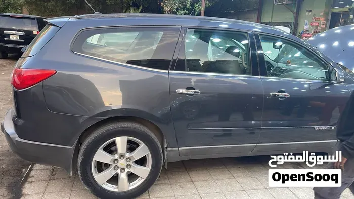 Chevrolet Traverse 2009 photo 2