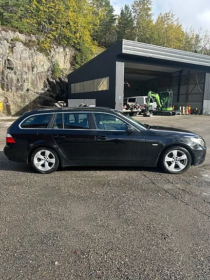 BMW 525D 2004 photo 4