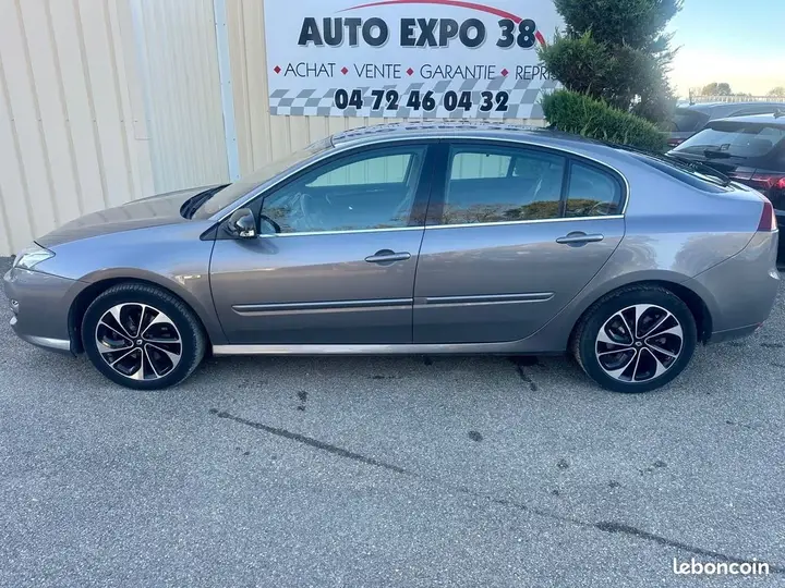 Renault Laguna 2014 photo 4
