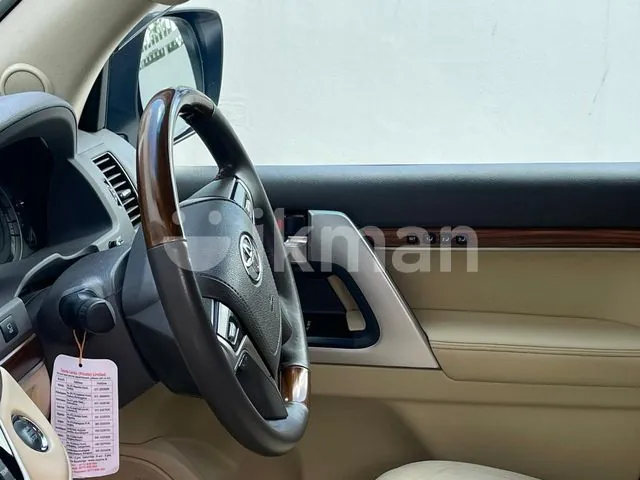Toyota Land Cruiser Prado 2017 photo 3