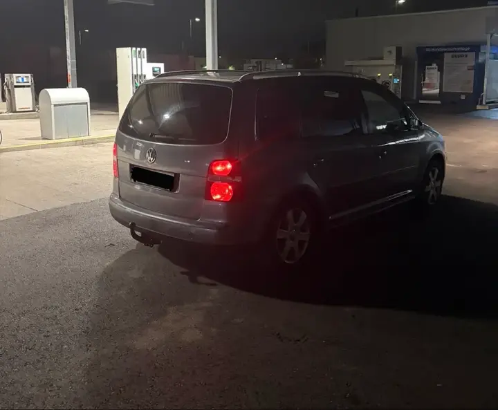 Volkswagen Touran 2005 photo 3