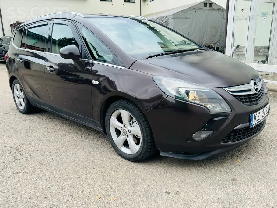 Opel Zafira 2012 photo 2