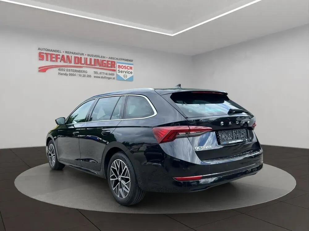 Skoda Octavia 2023 photo 3