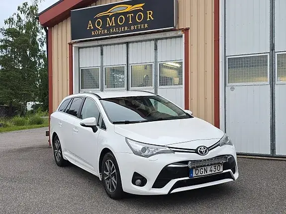 Toyota Avensis 2016 photo 5