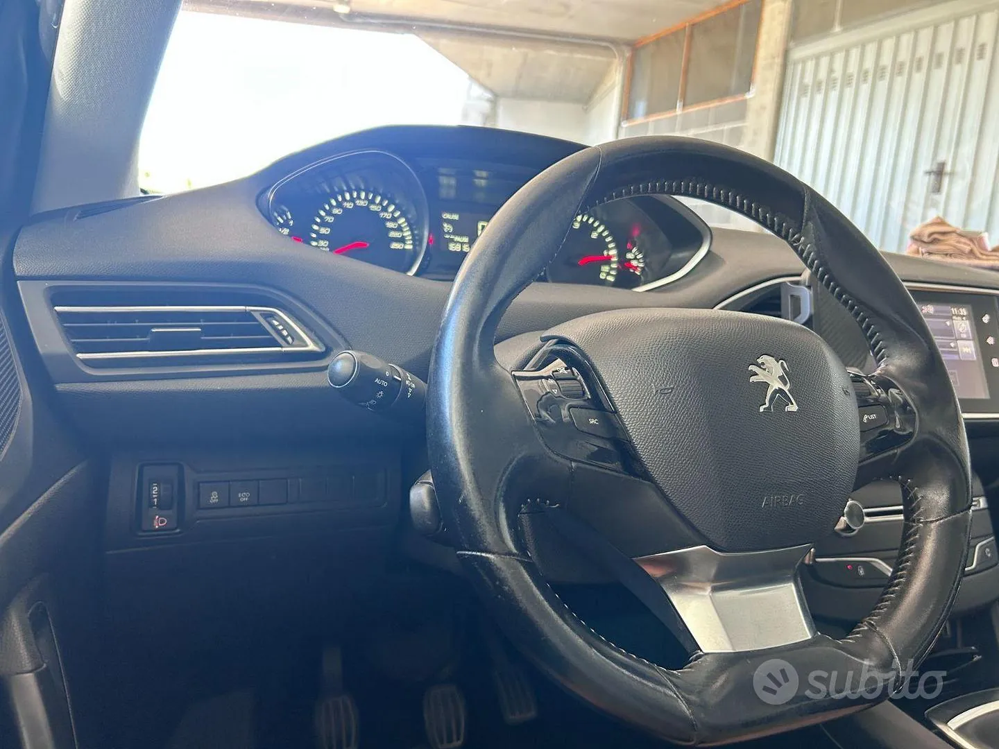 Peugeot 308 2016 photo 3