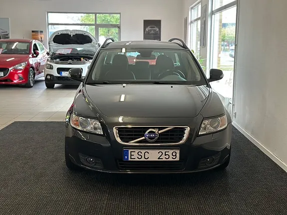 Volvo V50 2010 photo 2