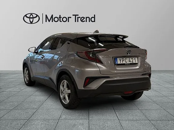 Toyota C-Hr 2018 photo 3