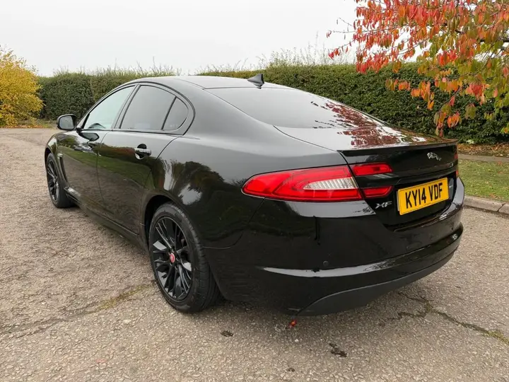 Jaguar Xf 2014 photo 5