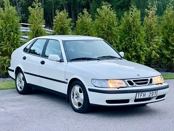 Saab 9-3 2002 photo 3