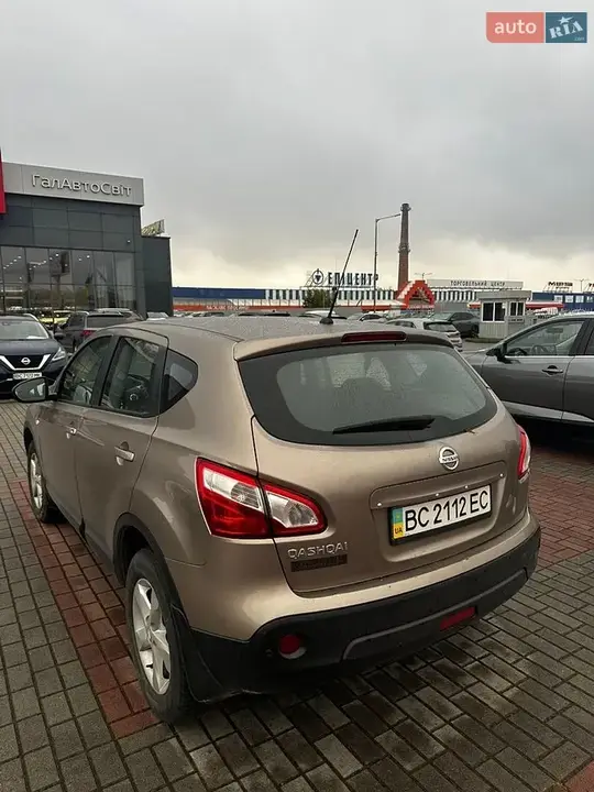 Nissan Qashqai 2013 photo 3