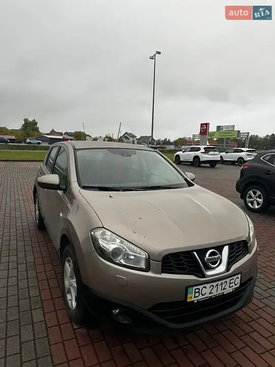 Nissan Qashqai 2013 photo 4
