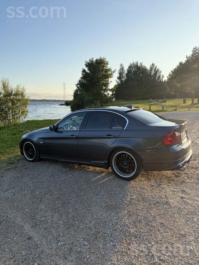 BMW 325I 2005 photo 3