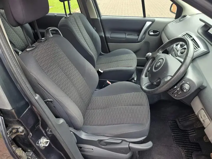 Renault Scenic 2008 photo 4