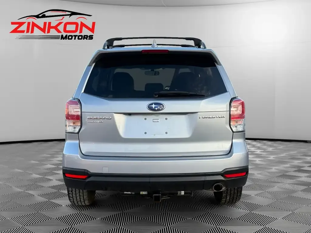 Subaru Forester 2018 photo 4