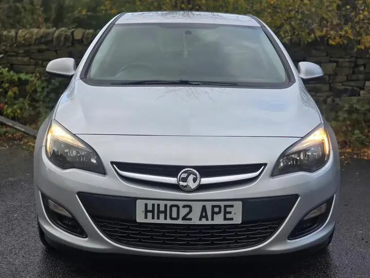 Vauxhall Astra 2015 photo 5