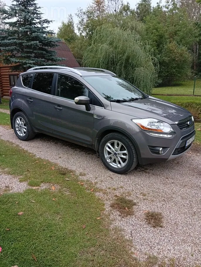 Ford Kuga 2012 photo 2