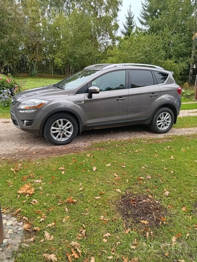 Ford Kuga 2012 photo 3