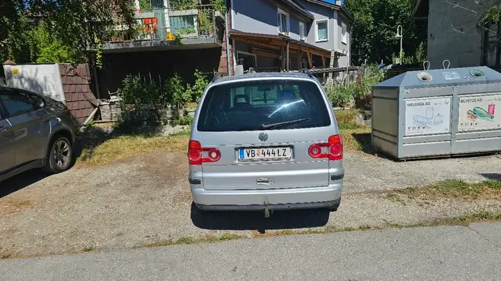 Volkswagen Sharan 2004 photo 3