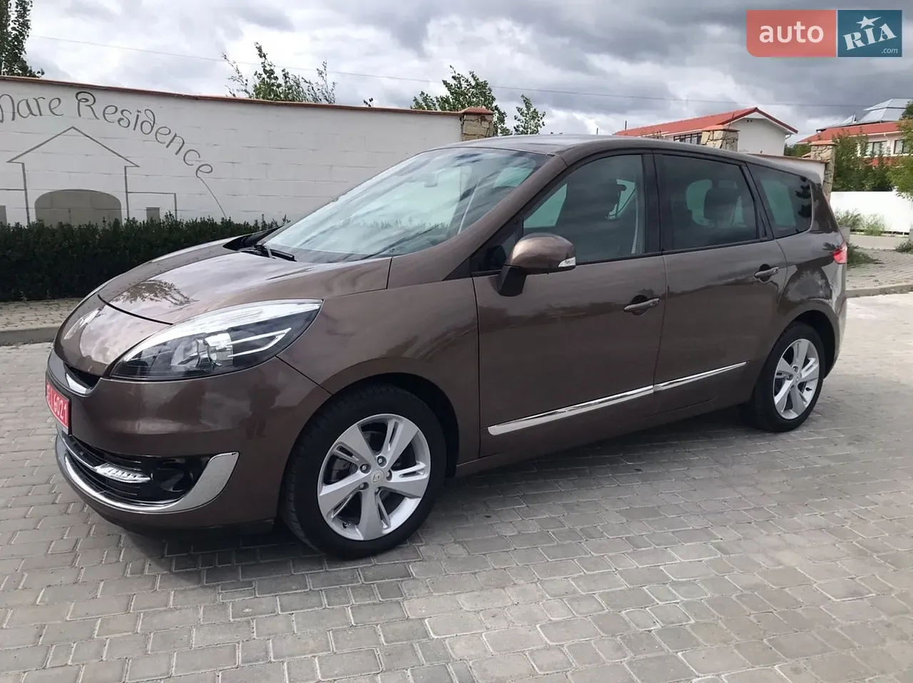 Renault Grand Scenic 2012 photo 2