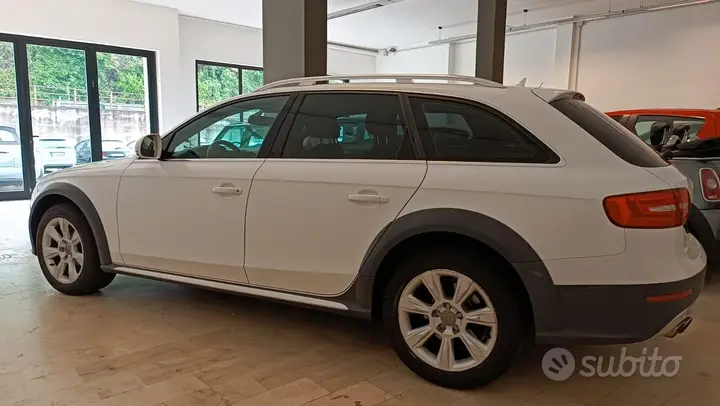 Audi A4 Allroad 2012 photo 5