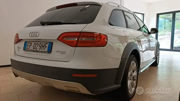 Audi A4 Allroad 2012 photo 2