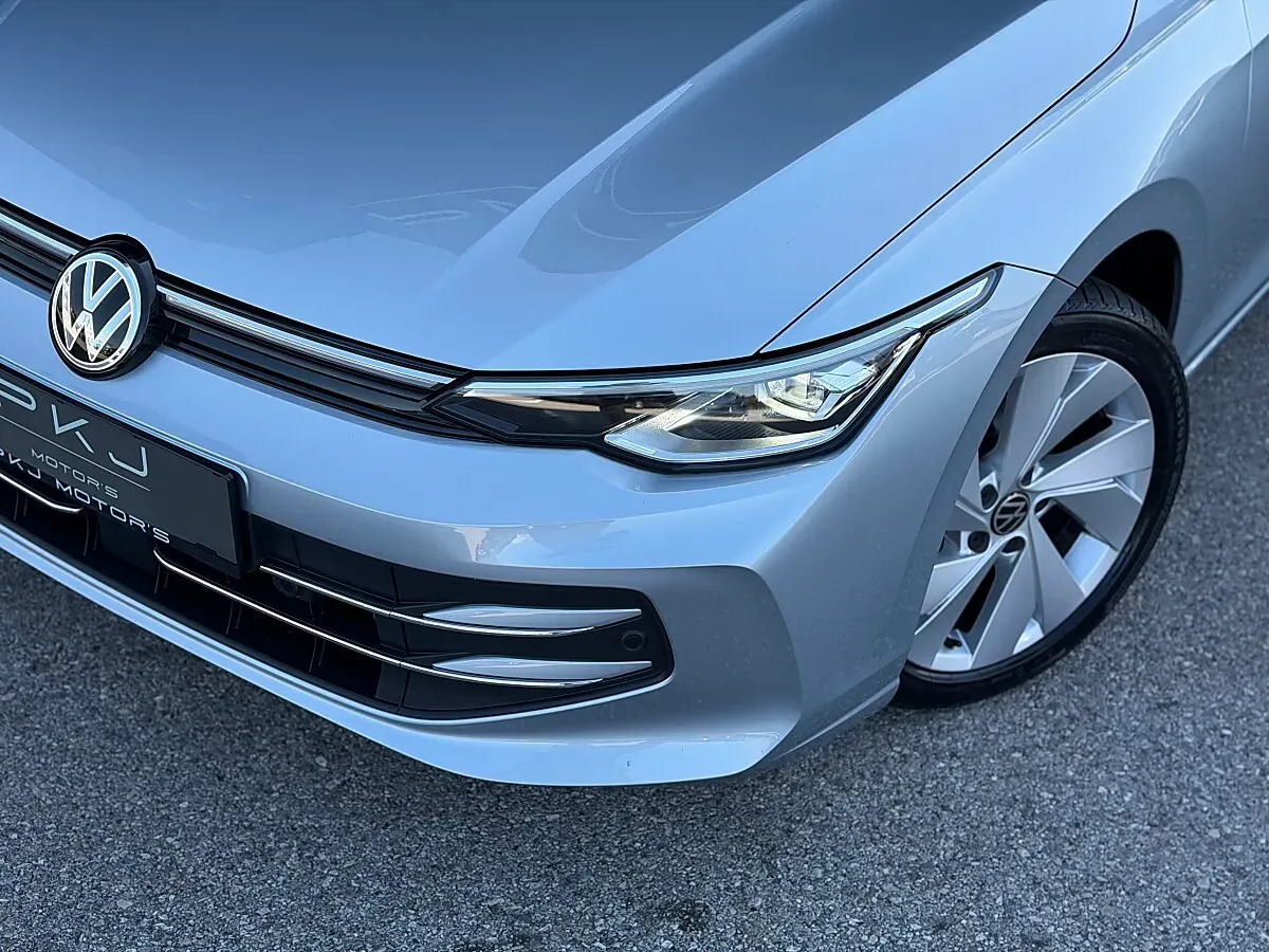 Volkswagen Golf 2025 photo 2