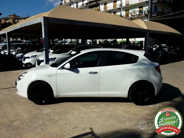 Alfa Romeo Giulietta 2015 photo 4