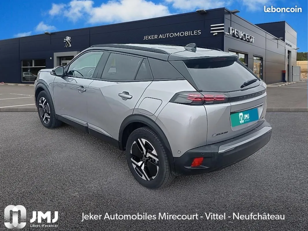 Peugeot 2008 2025 photo 2