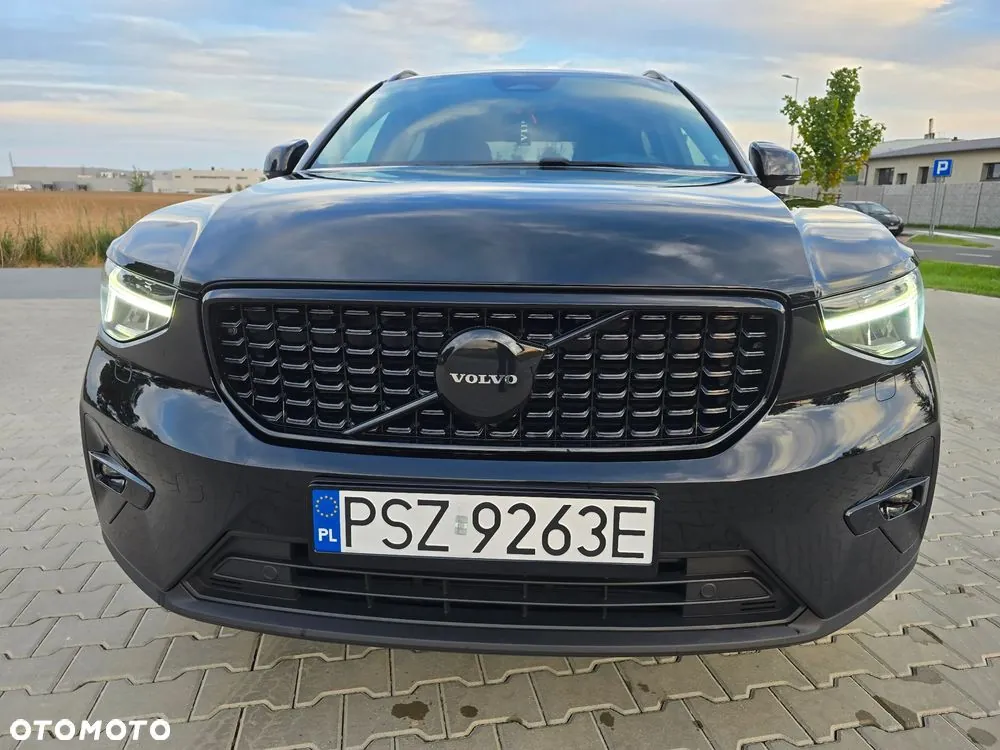 Volvo Xc 40 2023 photo 2