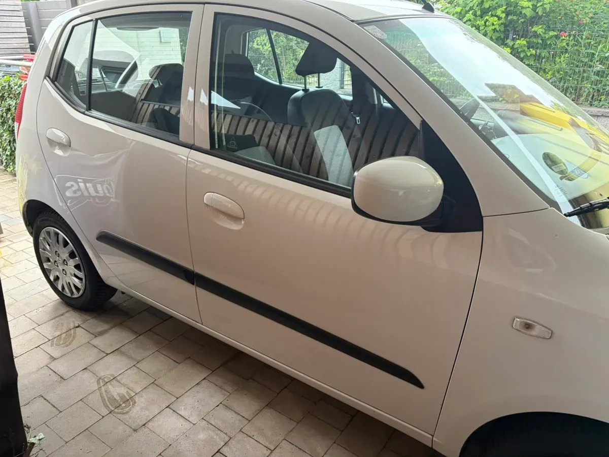 Hyundai I10 2009 photo 2