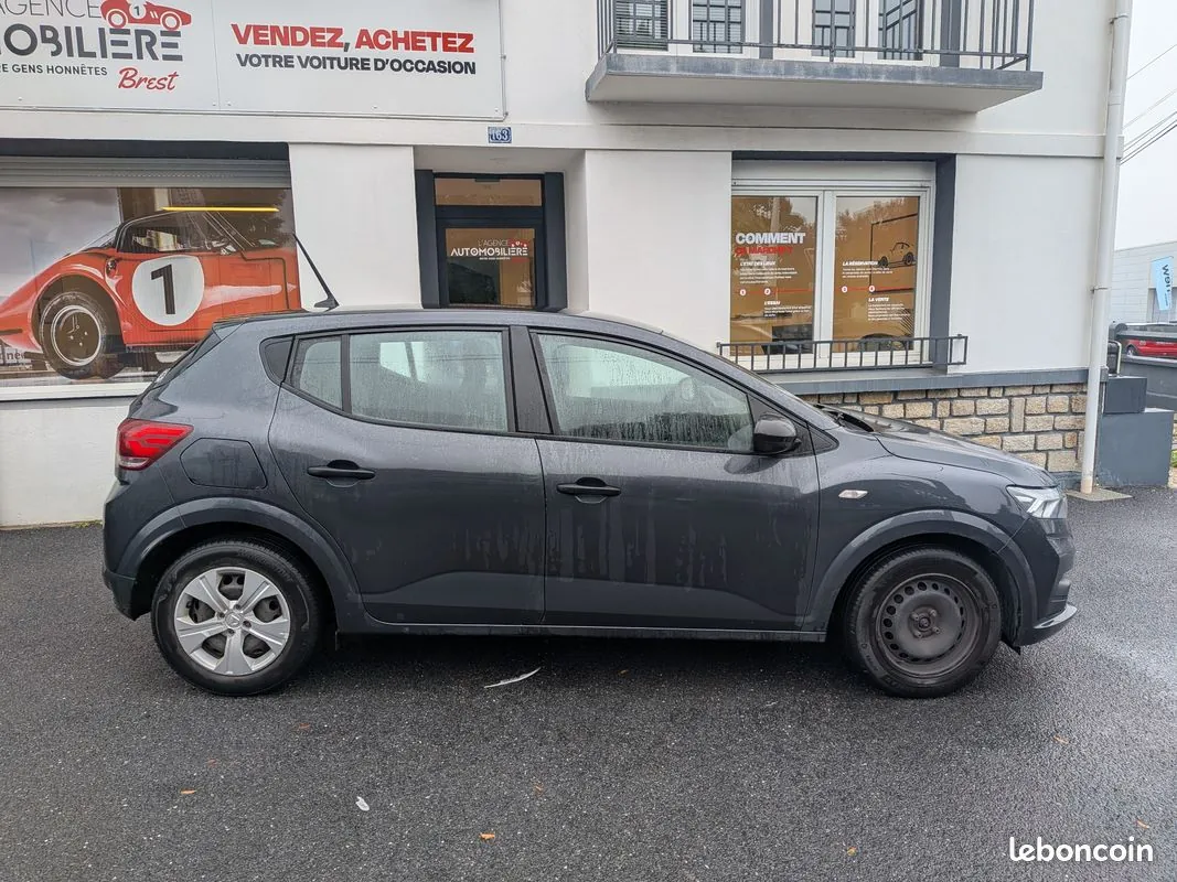 Dacia Sandero 2022 photo 2