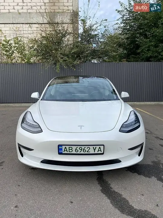 Tesla Model 3 2020 photo 5