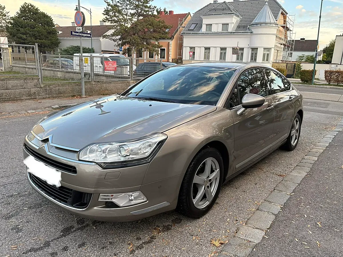 Citroen C5 2011 photo 3