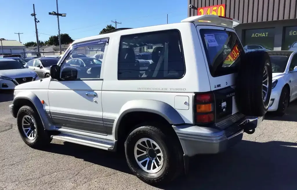 Mitsubishi Pajero 1992 photo 5