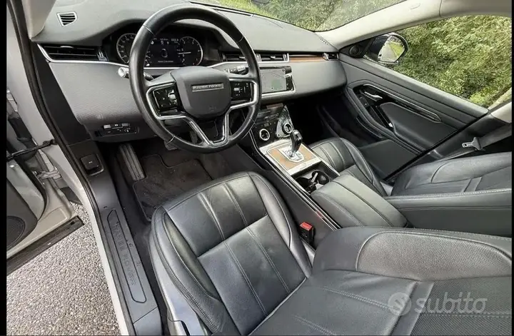 Land Rover Range Rover Evoque 2021 photo 2